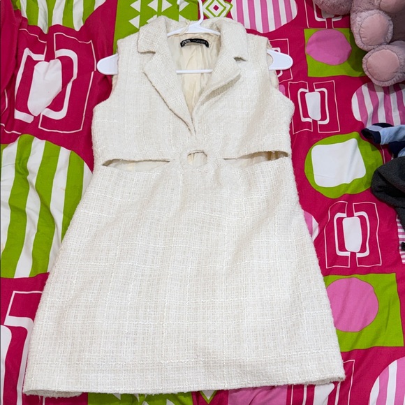 Zara Dresses & Skirts - Zara Cream Sleeveless Mini Dress